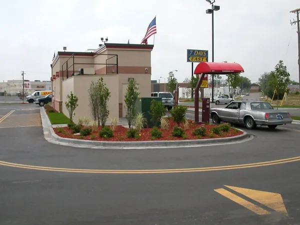 Custom outdoor landscaping in Detroit, MI by H-D Landscaping