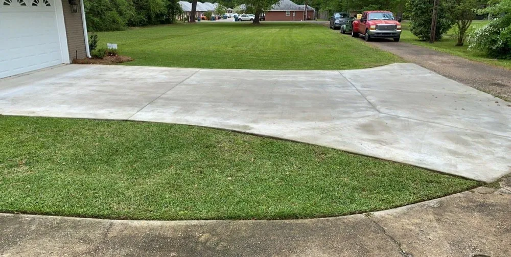 Reliable landscape design for homes across Monroe, LA - H Enterprises Lawn Service