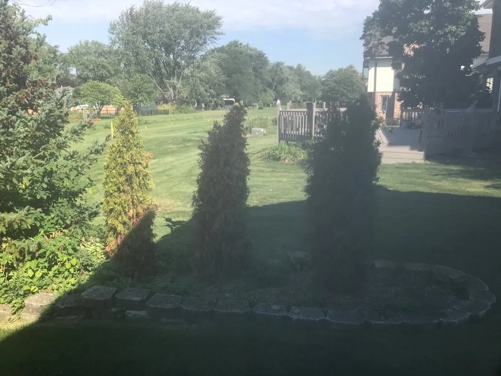 Affordable outdoor landscaping experts serving Shorewood, IL - H L Landscape