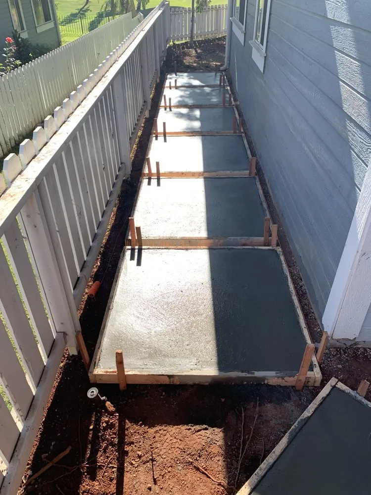 Reliable outdoor landscaping for beautiful yards across Ocean View, HI - H T M Masonry