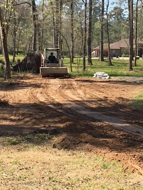 Reliable yard maintenance experts serving Plantersville, TX - H Town Landscaping