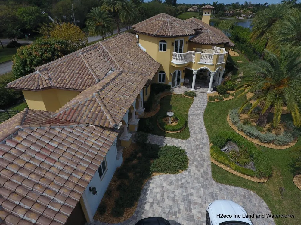 Local lawn mowing service in Margate, FL by H2eco Land & Waterworks