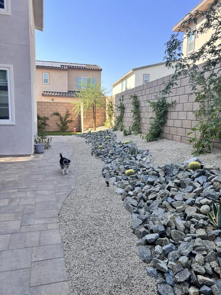 Local outdoor landscaping experts serving Palm Desert, CA - H2O Landscape and Maintenance