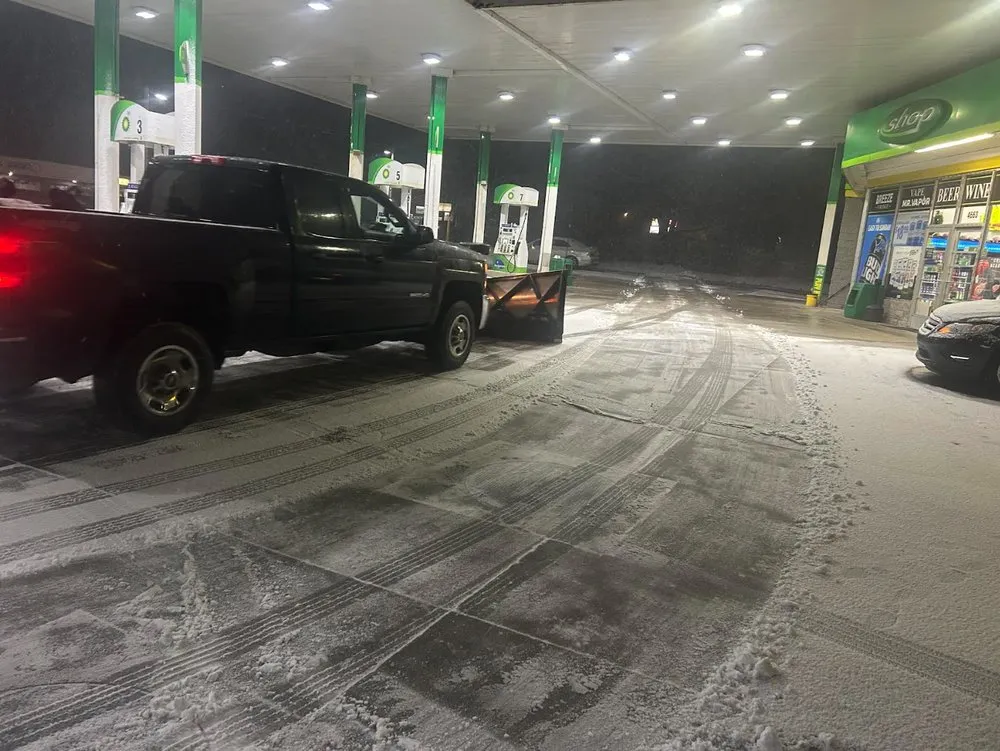 Trusted yard maintenance with custom design in Milford, MI by H2O Lawn And Snow Removel