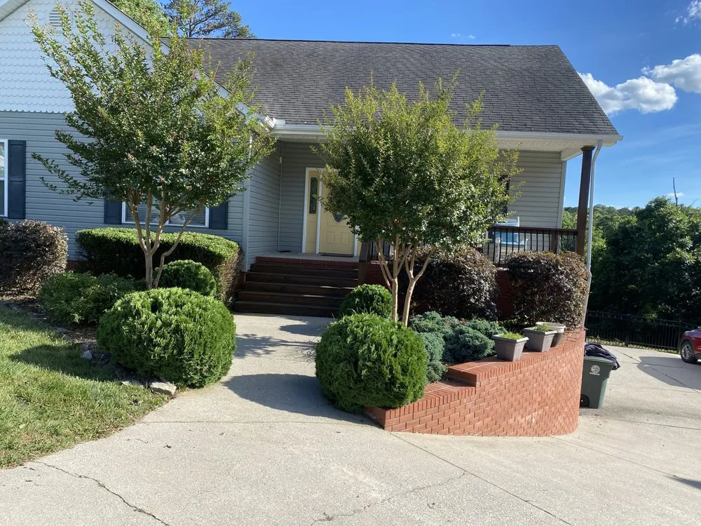 Expert lawn mowing service in Middle Valley, TN - HABB lawn and landscaping