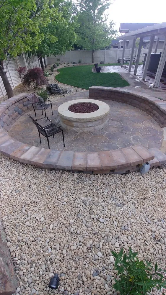 Top-rated residential landscaping in Eagle, ID by Habiscapes