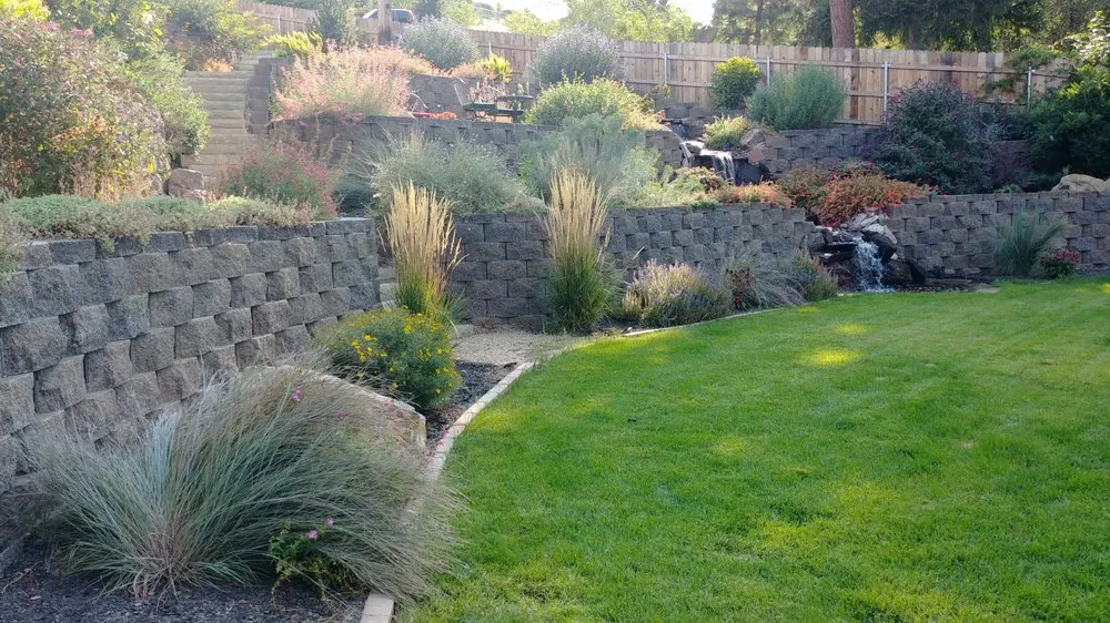 Reliable lawn mowing service in Eagle, ID by Habiscapes