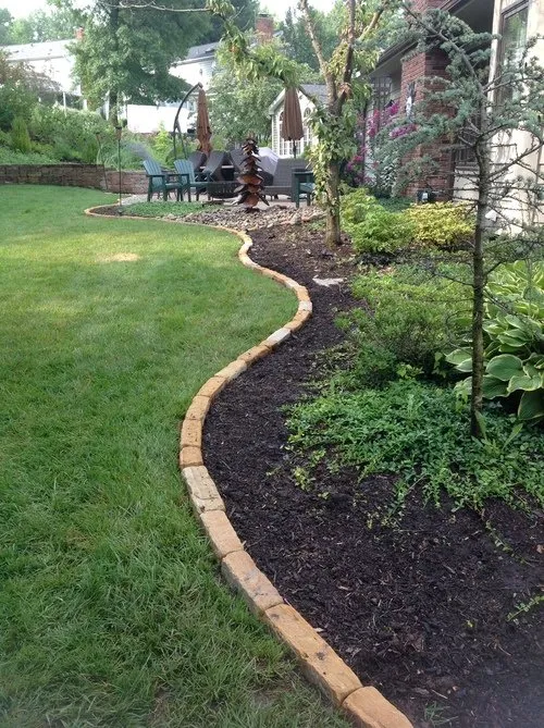 Reliable yard maintenance in Saint Charles, MO by Hackmann Lawn & Landscape
