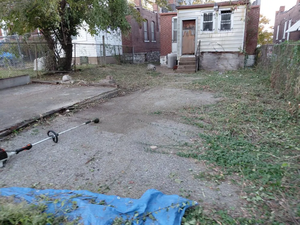 Reliable garden landscaping in St. Louis, MO by Hackney Enterprises