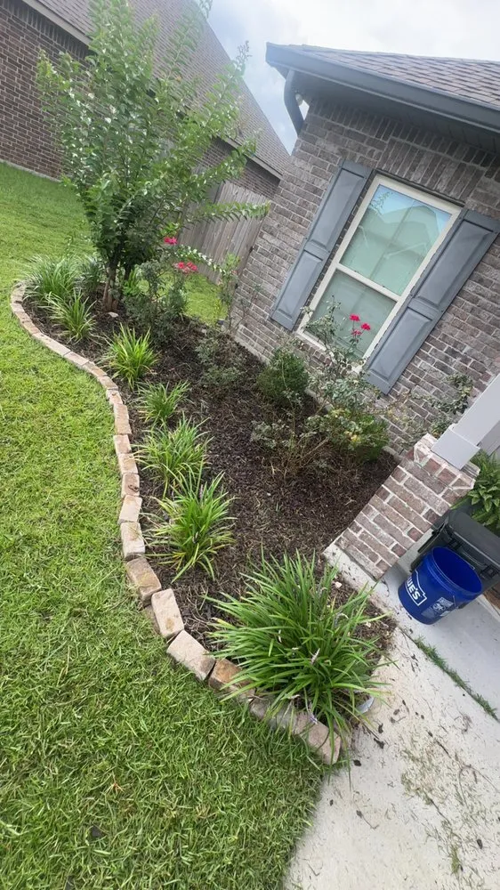Reliable outdoor landscaping near you across Ocean Springs, MS - Hadley Lawn & Landscape