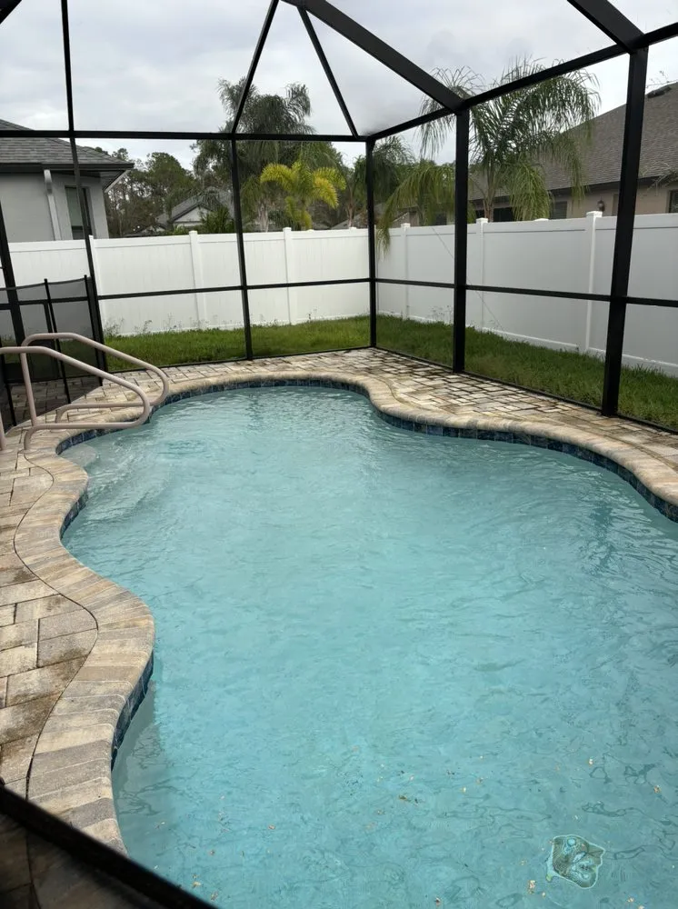 Custom yard cleanup service experts serving Tampa Bay, FL - Hale Lawn and Landscaping