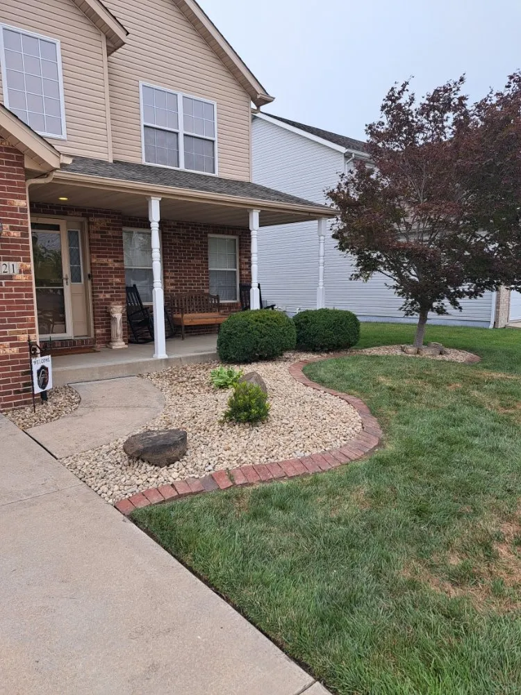 Affordable garden landscaping in Swansea, IL - Hale outdoor Professional Lawn Care