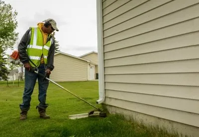 Affordable lawn mowing service with custom design across Keaau, HI - Haleakala Yard Service