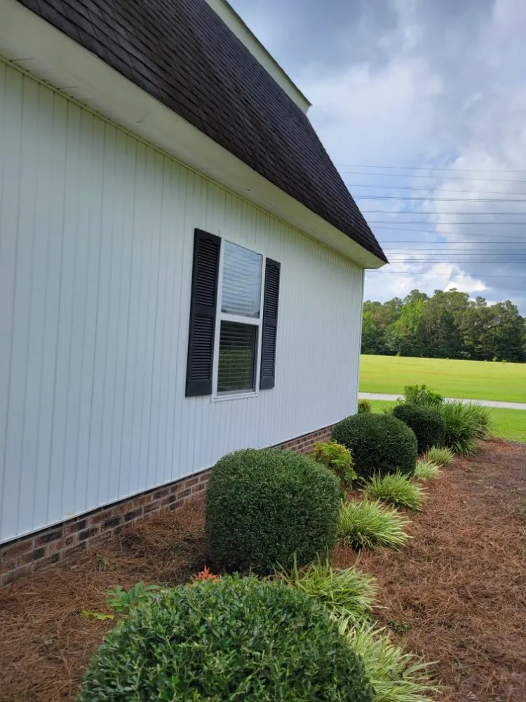 Reliable landscaping services experts serving Conway, SC - Half Moon Lawn Care