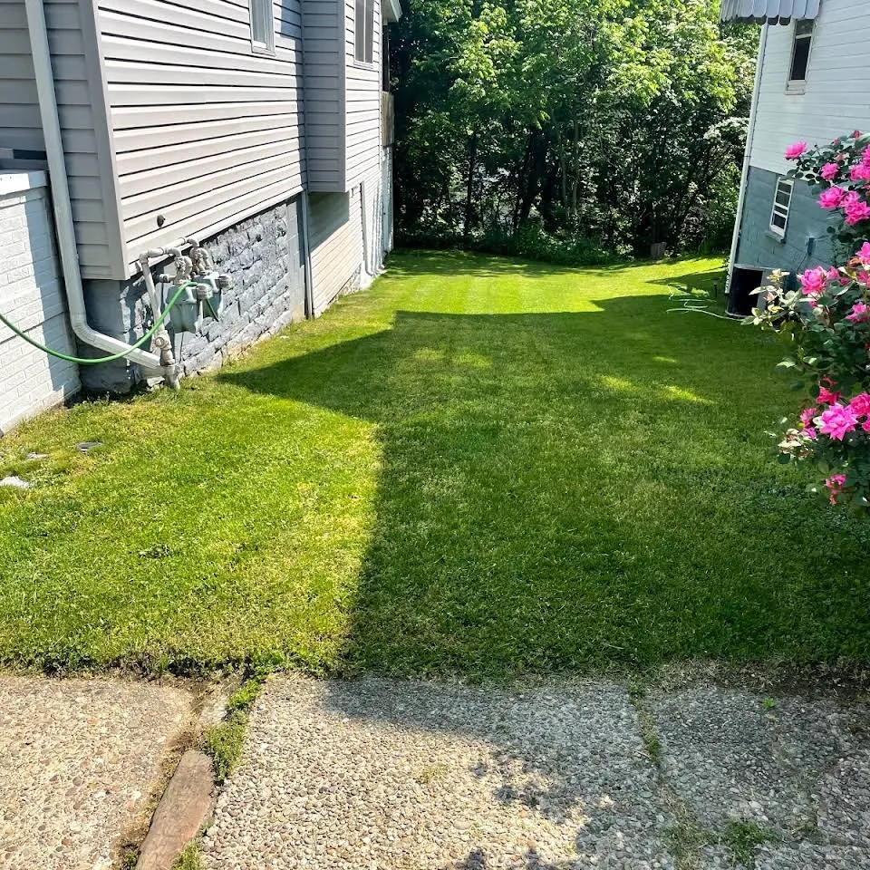 Custom garden landscaping in Greensburg, PA - Halfhill’s Lawn Care