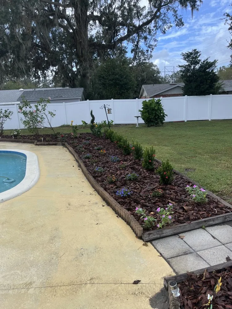 Top-rated residential landscaping with custom design in Bartow, FL by Hall Environmental