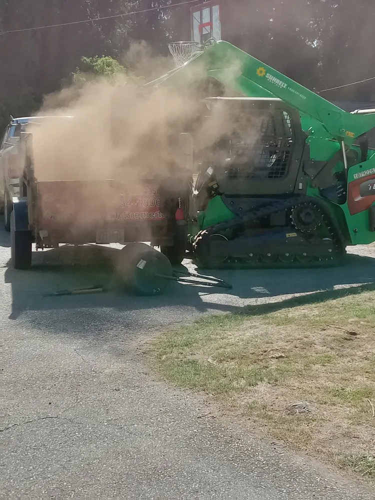 Reliable garden landscaping for year-round maintenance in Bremerton, WA by Hall of Fame Landscaping