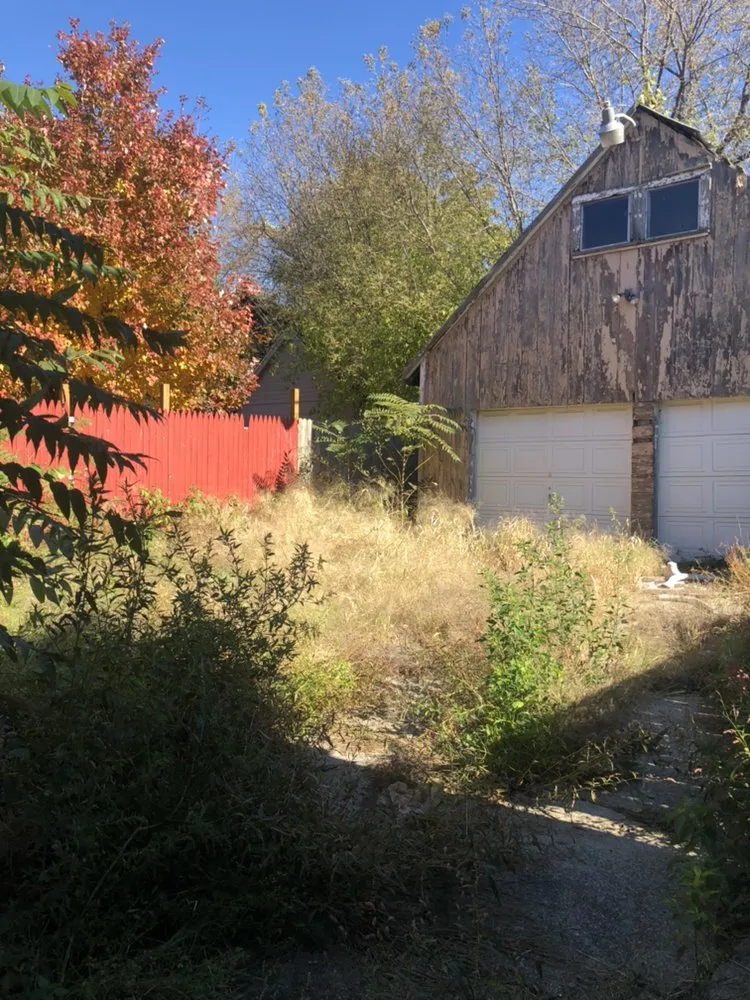 Reliable garden landscaping for residential properties in Buffalo, NY by Hall Services