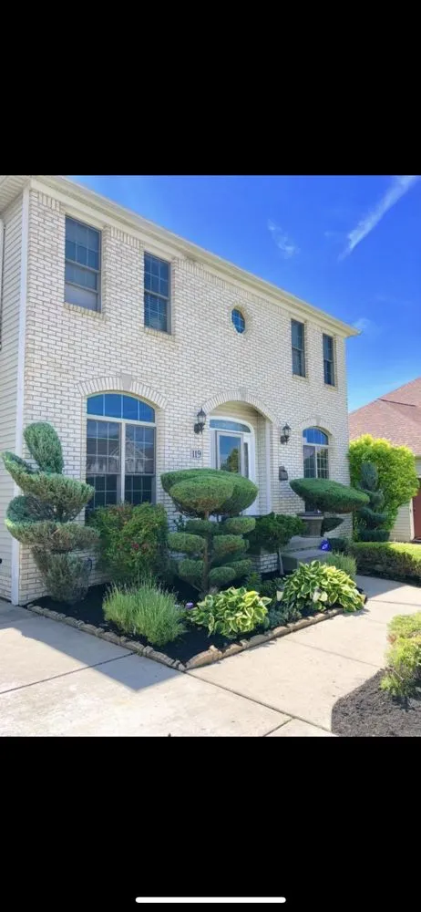 Expert garden landscaping experts serving Buffalo, NY - Hall Services