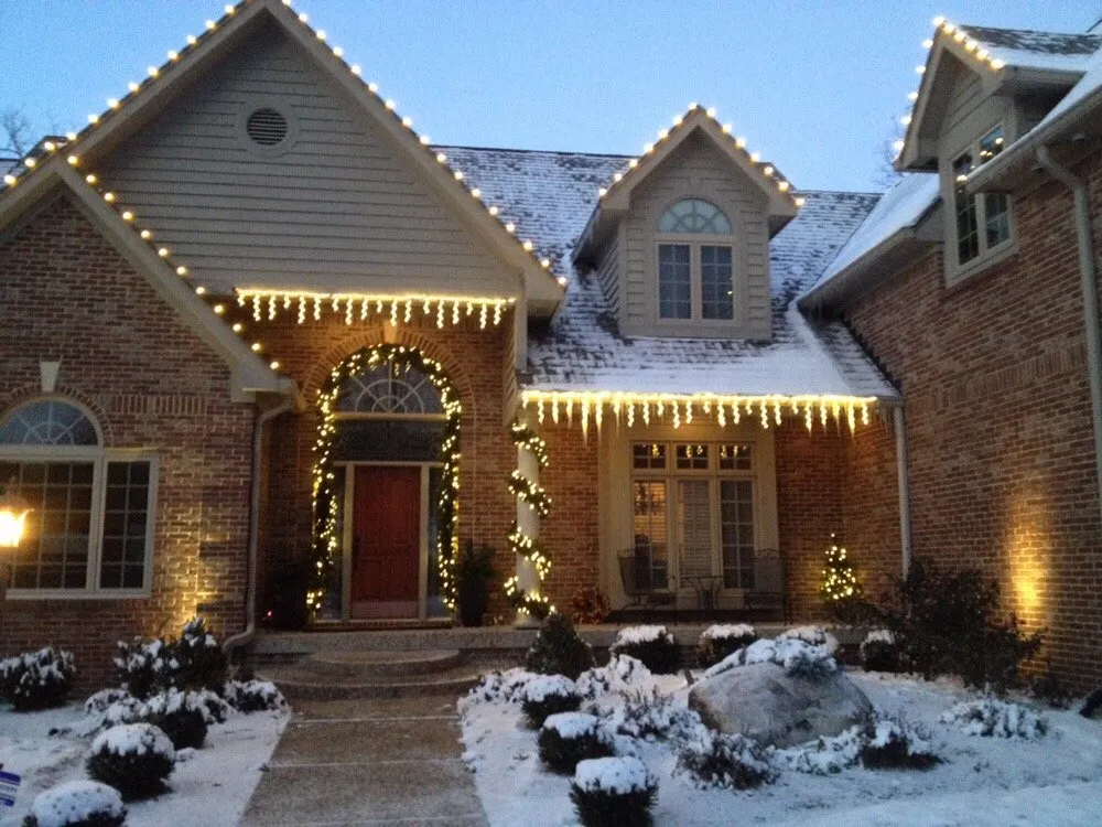 Professional landscaping services experts serving Indianapolis, IN - HALL Services