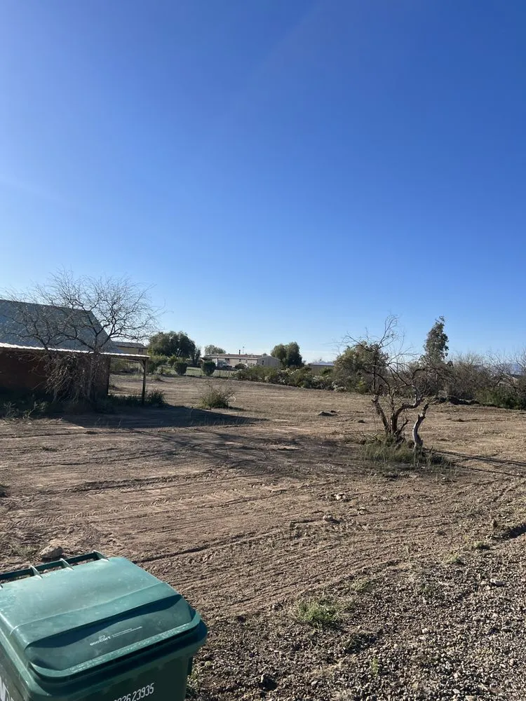 Top-rated landscaping services experts serving Vail, AZ - Halligan Hauling