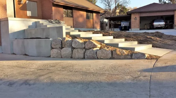 Hallmark Landscaping Logo