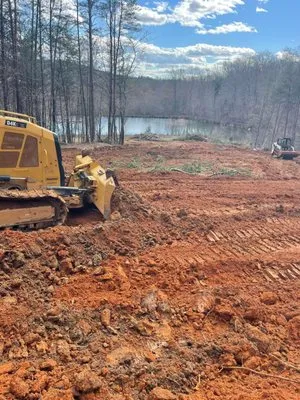 Halls Landscaping & Grading Logo