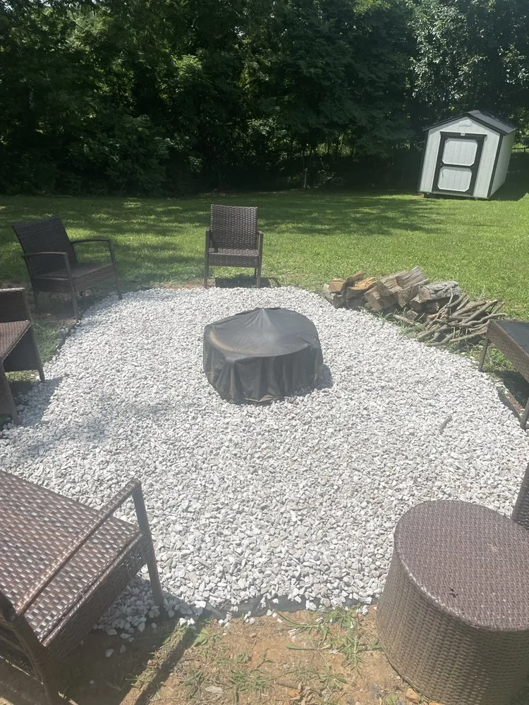 Custom residential landscaping for beautiful yards in Scottsville, KY by Hall’s Landscaping & Remodeling