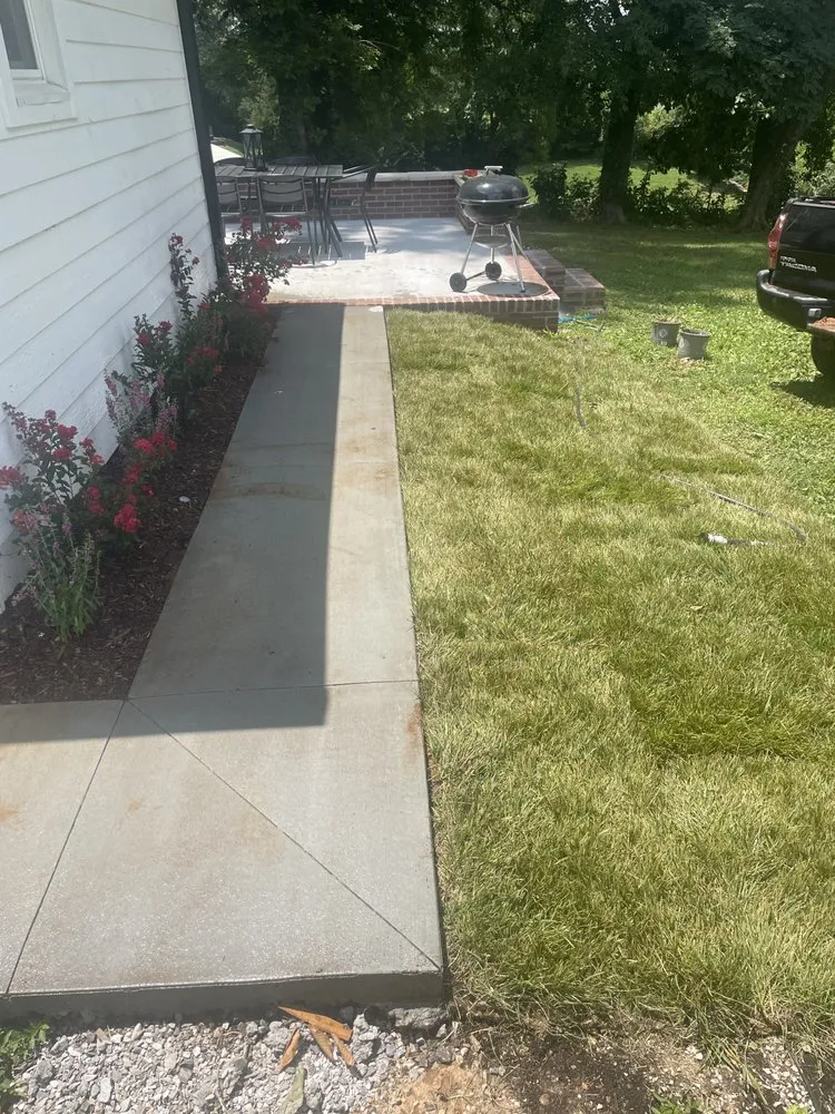 Reliable garden landscaping experts serving Scottsville, KY - Hall’s Landscaping & Remodeling