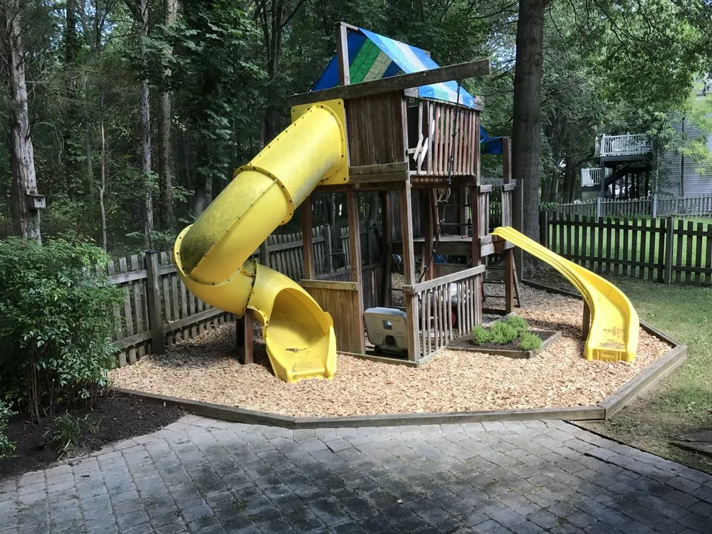 Trusted yard cleanup service in Falls Church, VA - Hall's Landscaping