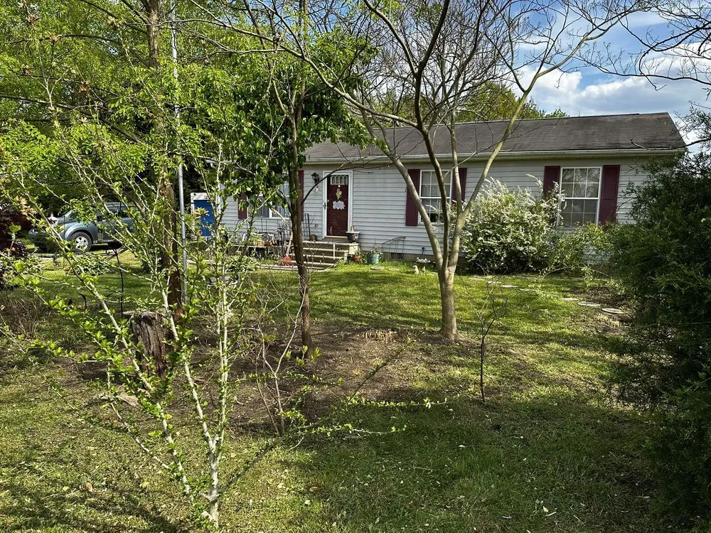 Local garden landscaping in Hartly, DE - Halls Lawn Care