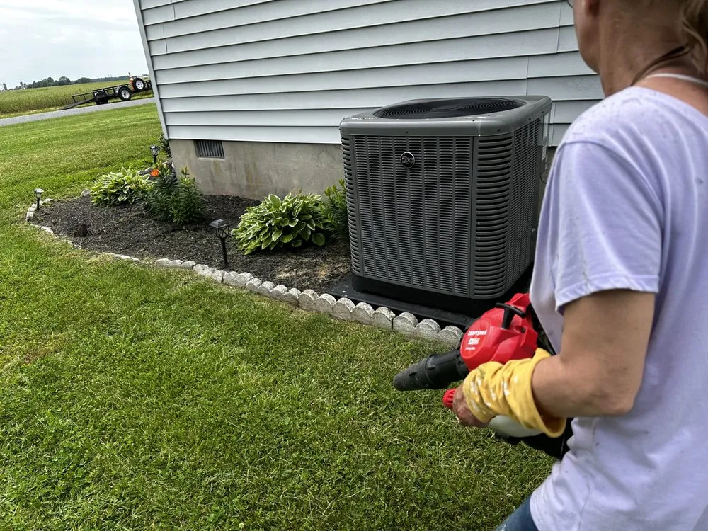 Local lawn care service experts serving Hartly, DE - Halls Lawn Care