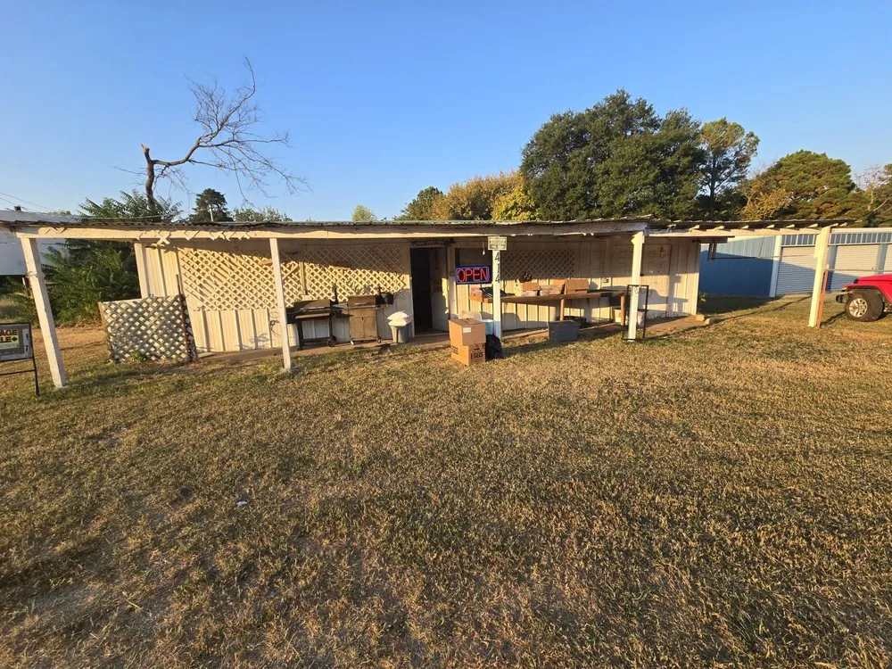 Custom garden landscaping in Hartshorne, OK - Halls Lawn Care