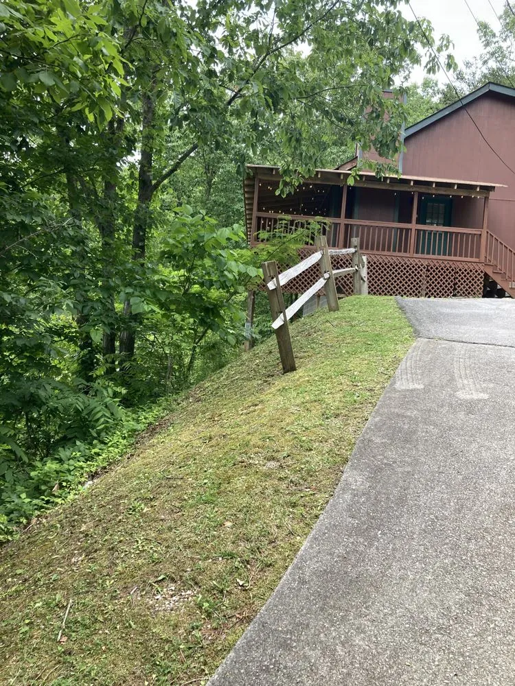 Top-rated landscape design in Newport, TN - Hall’s lawncare