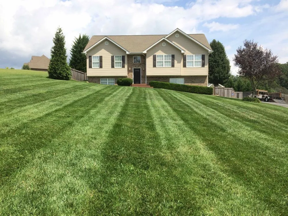 Top-rated landscape design in Kingsport, TN by Hall's Pro Lawn Mowing Service