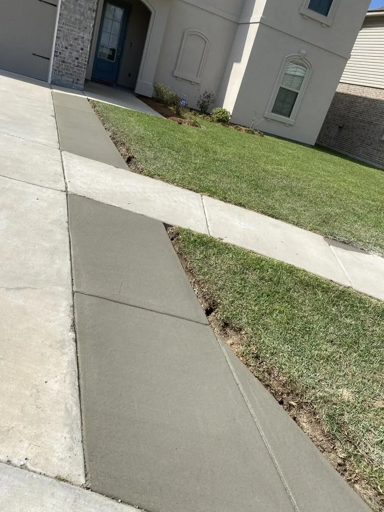 Custom landscape installation near you in Baton Rouge, LA by Halo Construction & Landscaping