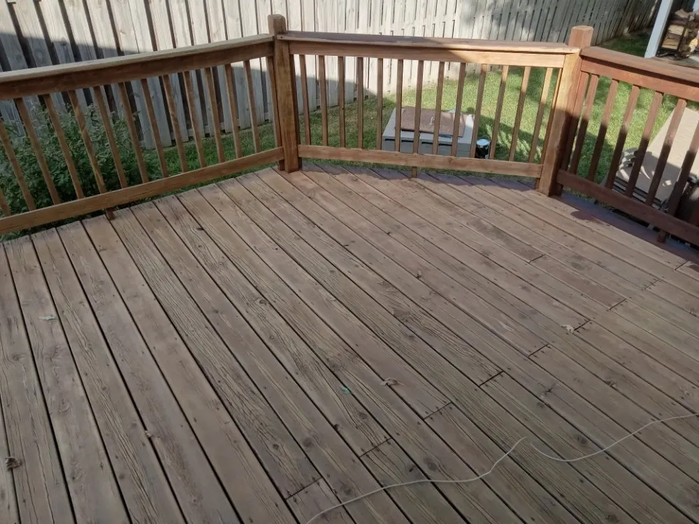 Expert yard maintenance in Grand Island, NE by Halsey Home Service