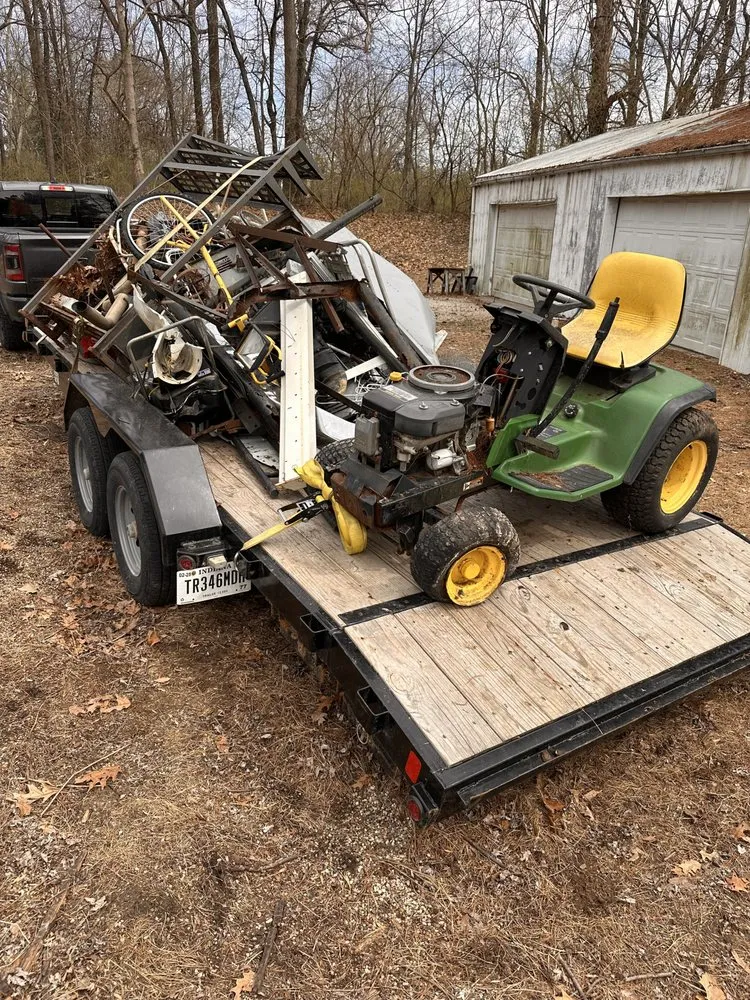 Top-rated residential landscaping in Petersburg, IN by Halton Liquidations