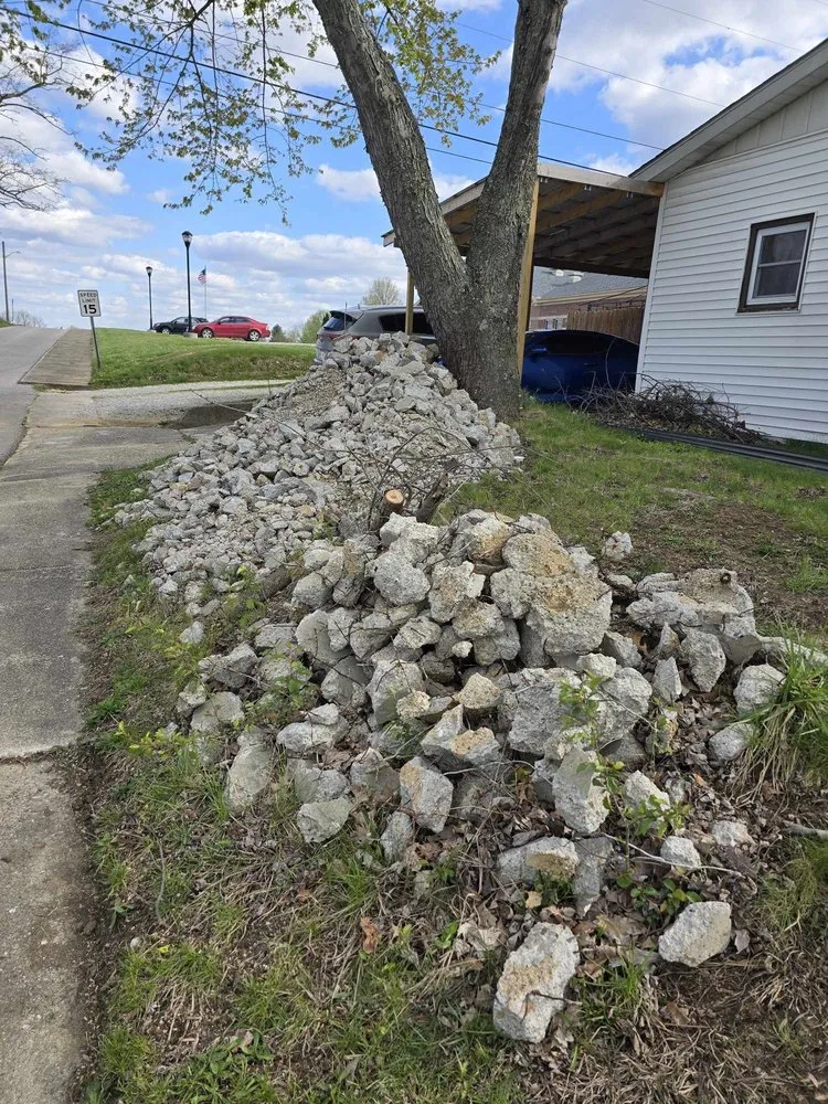 Top-rated lawn care service with custom design across Petersburg, IN - Halton Liquidations