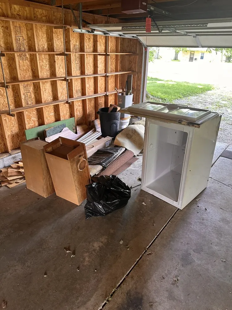 Affordable yard cleanup service near you across Petersburg, IN - Halton Liquidations