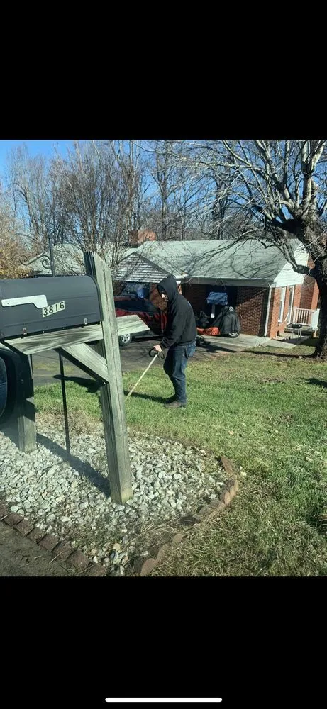 Affordable garden landscaping experts serving Lynchburg, VA - Hamby’s Lawn Care & Maintenance