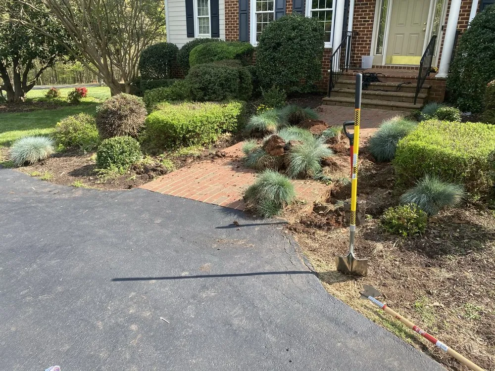 Expert lawn mowing service in Lynchburg, VA - Hamby’s Lawn Care & Maintenance