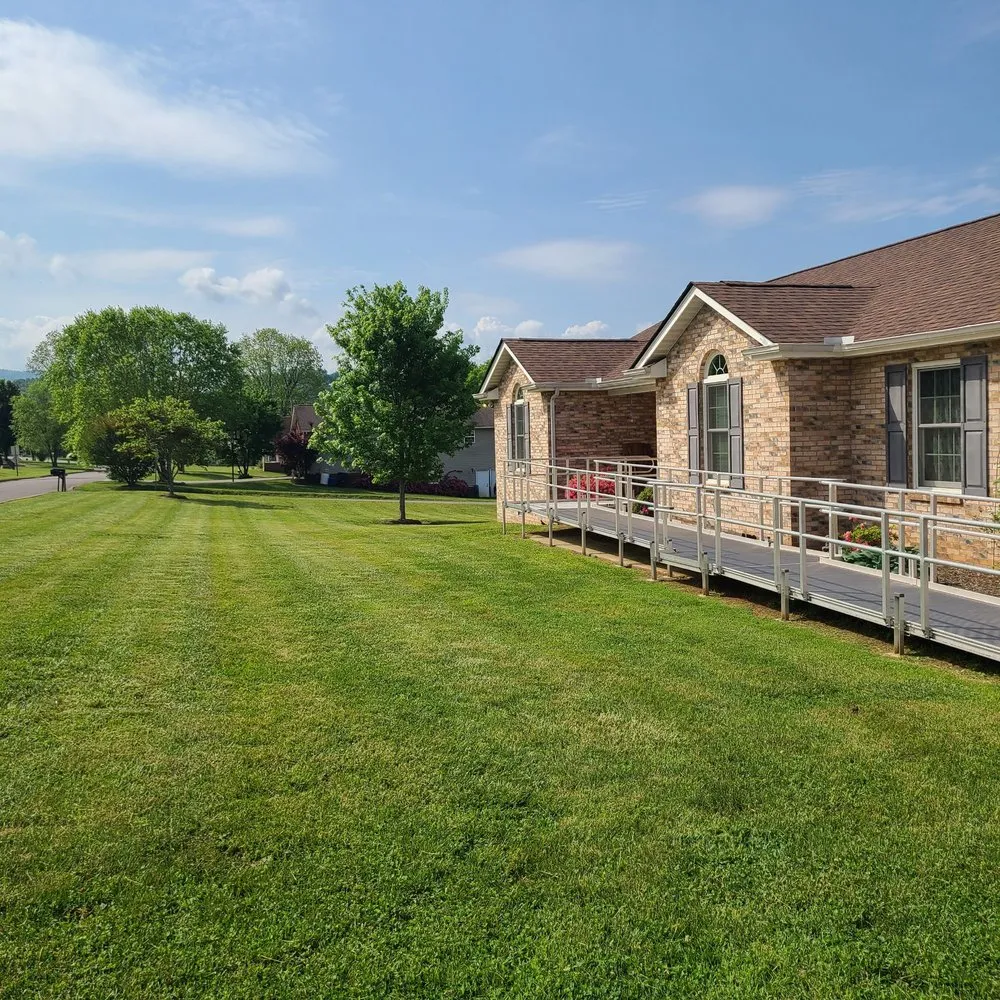 Expert landscape installation in Maryville, TN - Hamby's Lawncare and Landscaping