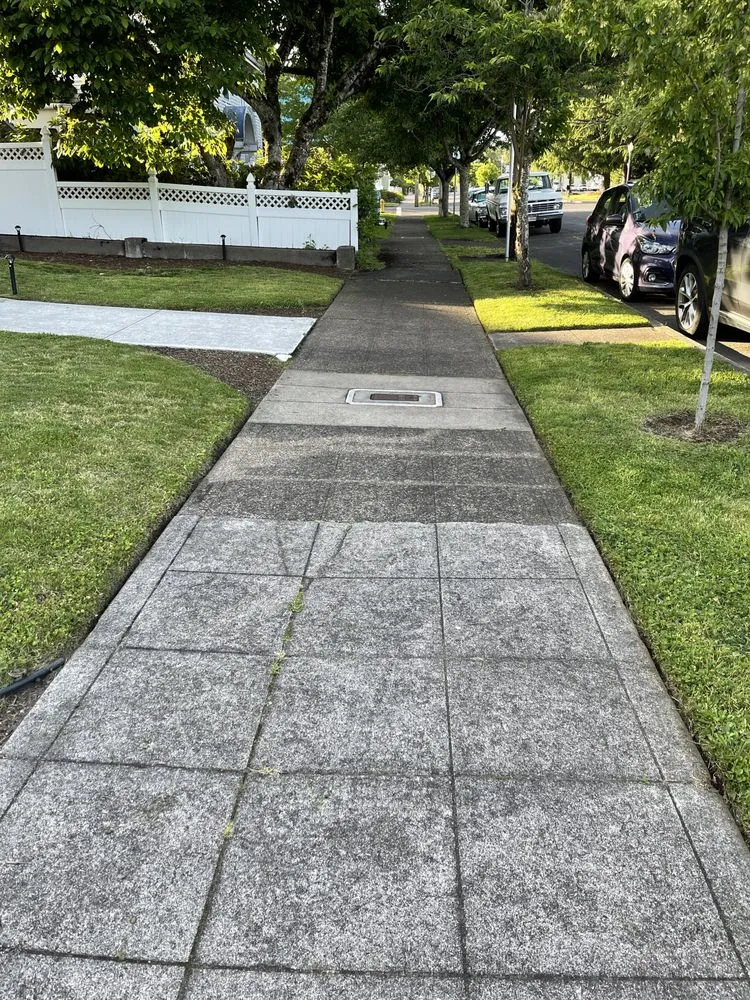 Custom landscape installation in Hood River, OR - Hamilton Landscape & Lawn Care