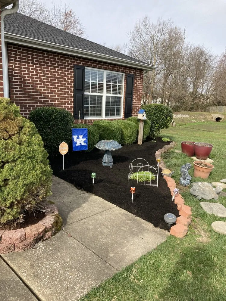 Affordable garden landscaping experts serving Owensboro, KY - Hamilton Lawn & Landscape