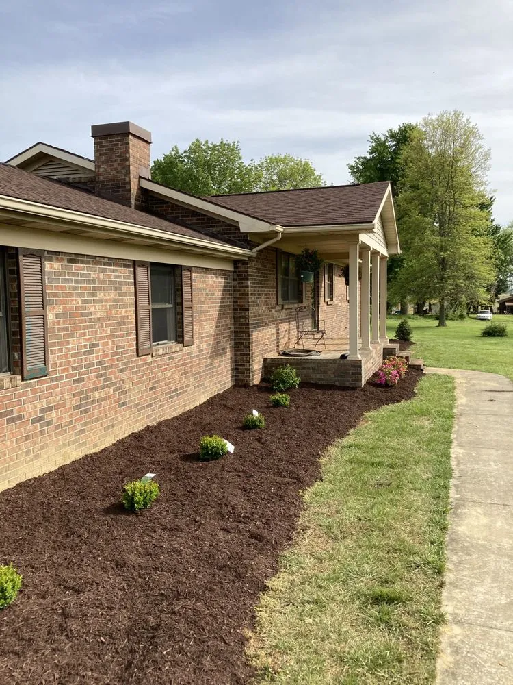 Trusted yard cleanup service in Owensboro, KY by Hamilton Lawn & Landscape