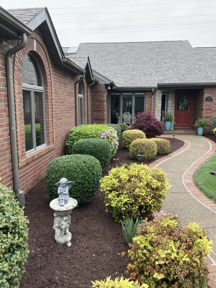 Trusted landscaping services in Owensboro, KY - Hamilton Lawn & Landscape