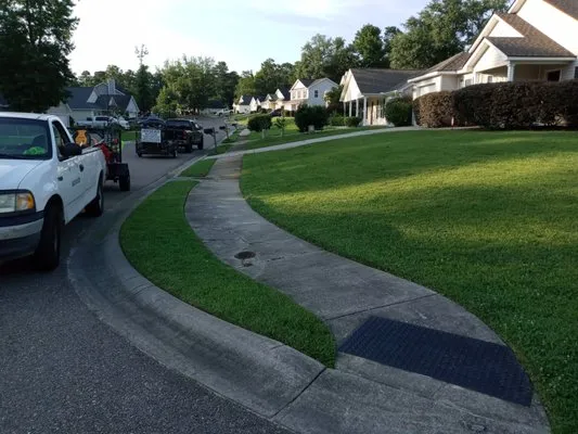 Hamilton's Sharp Lawn Care Logo