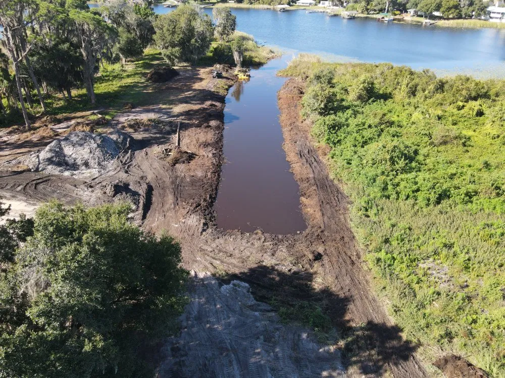 Professional landscaping services with custom design in Lake Placid, FL by Hamilton’s Shoreline Services