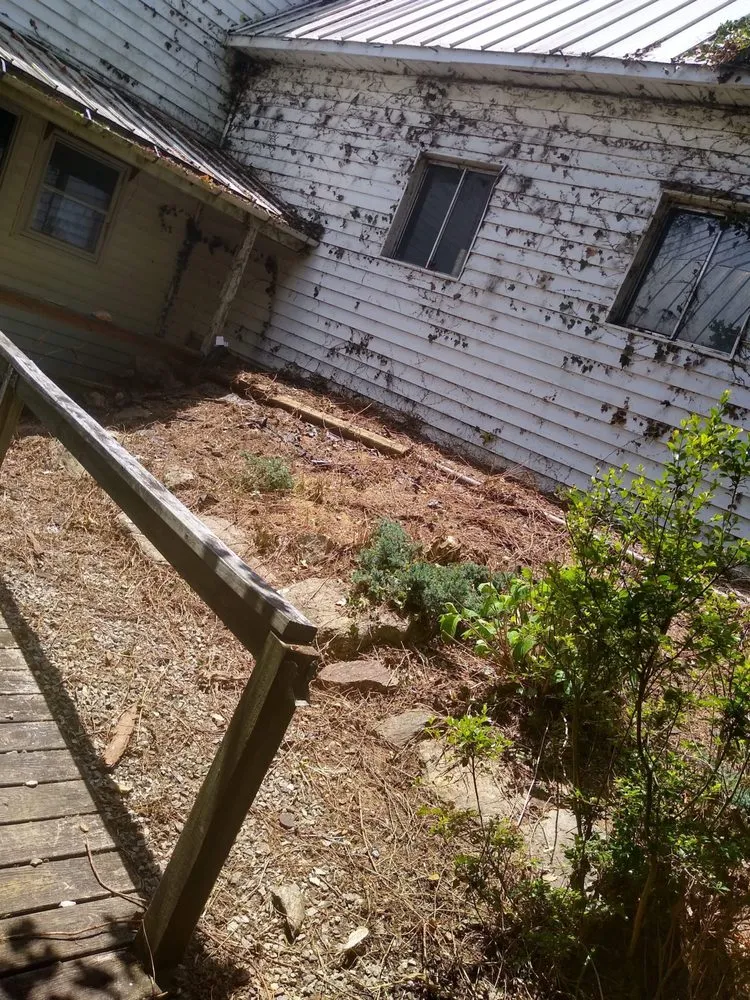 Expert garden landscaping experts serving Elliston, VA - Hamlett’s landscaping